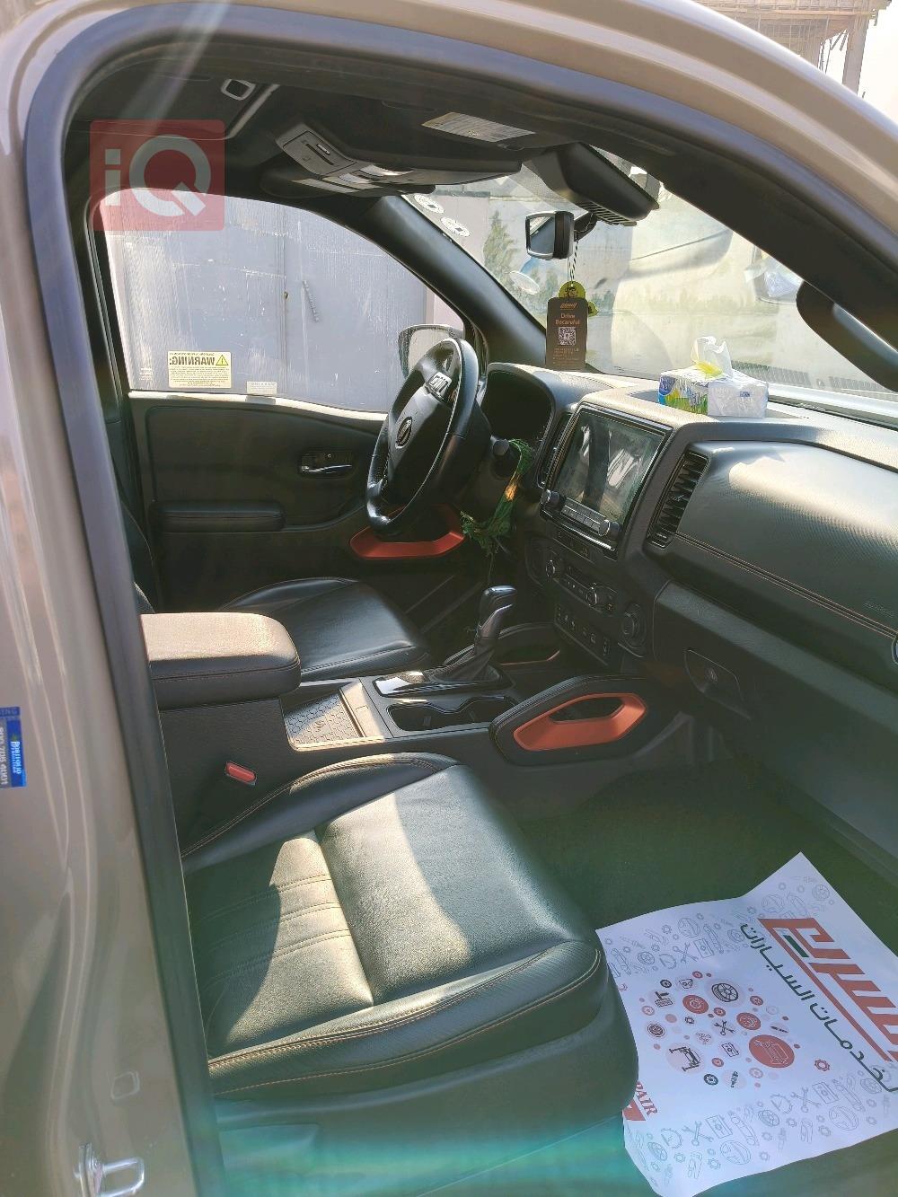 نيسان فرونتر